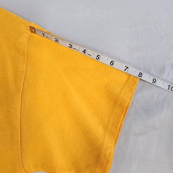 Xavier University of Louisiana Crewneck Yellow Graphic T-Shirt, sz MD - Picture 6 of 8